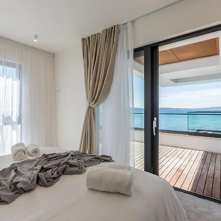 Villa Glamorous 4 Bedrooms Seafront Paradise Private Pool Overlooking Sensational Sea Views Split Kaštela