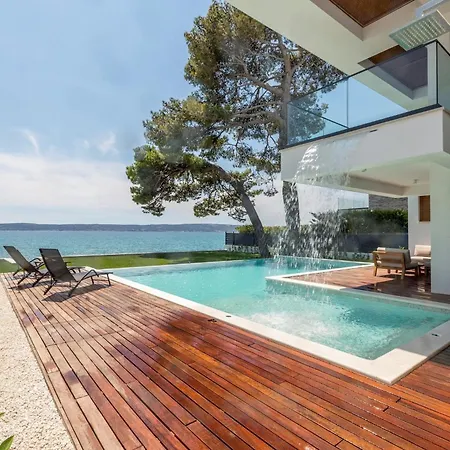Glamorous 4 Bedrooms Seafront Paradise Private Pool Overlooking Sensational Sea Views Split Villa Kaštela