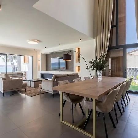 Glamorous 4 Bedrooms Seafront Paradise Private Pool Overlooking Sensational Sea Views Split Villa Kaštela
