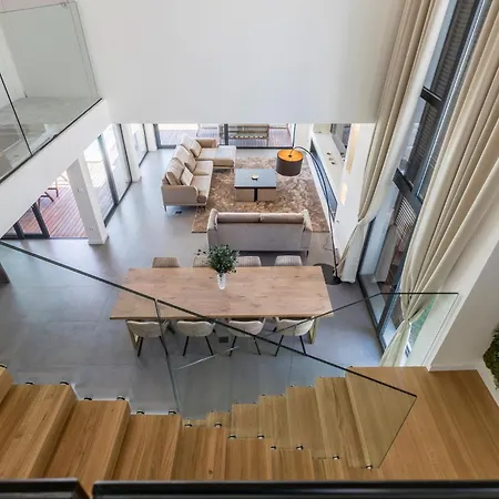 فيلة Glamorous 4 Bedrooms Seafront Paradise Private Pool *