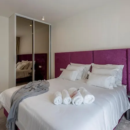 Glamorous 4 Bedrooms Seafront Paradise Private Pool Kaštela